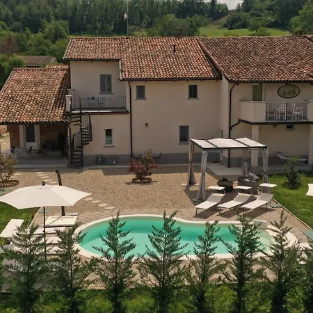 ヴィラ Laura'S Country Resort - Villa Intera Isola d'Asti
