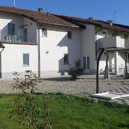 Laura'S Country Resort - Villa Intera ヴィラ Isola d'Asti